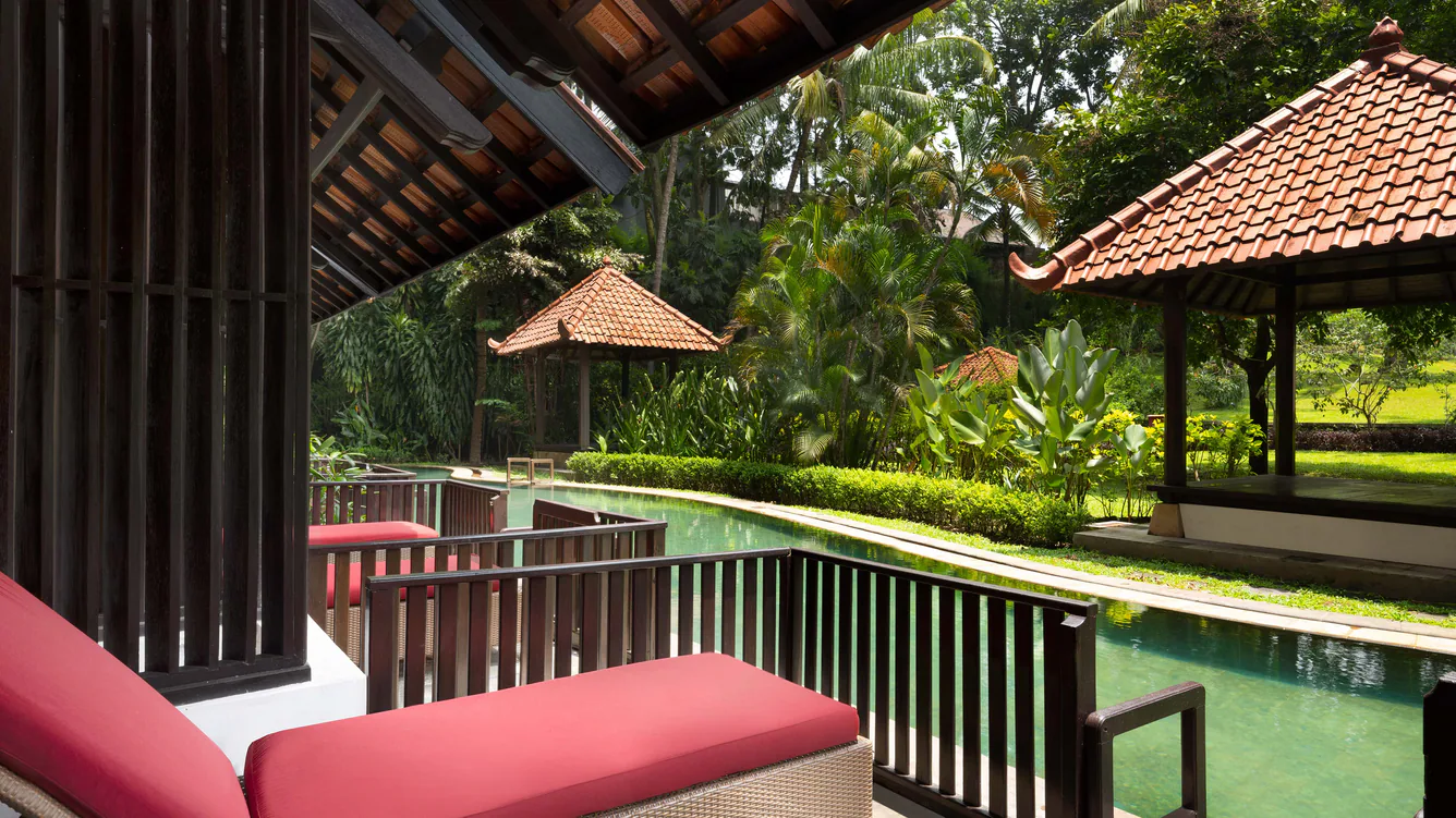 jogsi-lagoon-access-balcony-6551-hor-wide